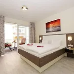 1 10 Else Marie * Heringsdorf